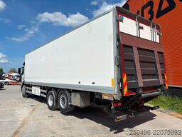 Volvo FM 370 6x2*4 MITSUBISHI TU100SA / BOX L=9491 mm