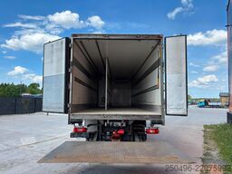 Volvo FM 370 6x2*4 MITSUBISHI TU100SA / BOX L=9491 mm