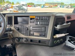 Volvo FM 370 6x2*4 MITSUBISHI TU100SA / BOX L=9491 mm