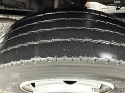 Mercedes-Benz Atego 818 Hegla Glasreff