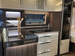 HOBBY Prestige 620 CL Abverkauf / 2200 kg Achse