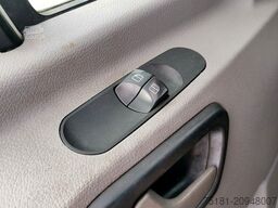 VOLKSWAGEN Crafter 2.5TDI/100KW L2H1/ KÜHLKASTEN/VIENTO 300