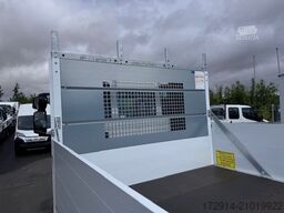 IVECO Euro Cargo 140E28P Junge Pritsche