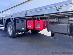 IVECO Euro Cargo 120E28P Junge Pritsche Plane LBW