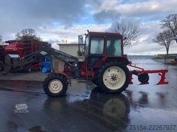 Belarus MTS 82 FL + 3 Schar Beetpflug