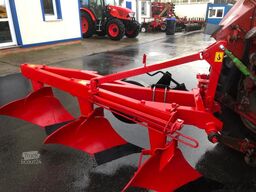 Belarus MTS 82 FL + 3 Schar Beetpflug