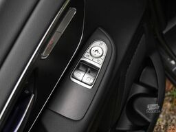 MERCEDES-BENZ V 220 d STYLE Kompakt NAVI DISTR AHK KAM SHZ LM