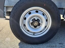 TOYOTA FURGONE NOLEGGIO