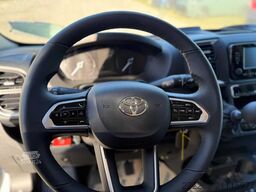 TOYOTA FURGONE NOLEGGIO