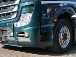 MERCEDES-BENZ Actros 1851 Bigspace Retarder XL-Tank Eruo 6