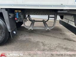 SCHMITZ CARGOBULL SKO24*2.619Std.*Trennwand*Blumenbreit**TOP**
