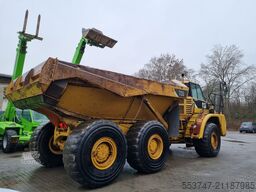 Caterpillar 735