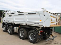 MERCEDES-BENZ 3548 8x4 BB RETARDER BORDMATIK AHK Nr.: 770