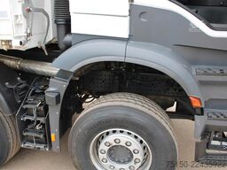 MERCEDES-BENZ 3548 8x4 BB RETARDER BORDMATIK AHK Nr.: 770