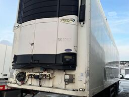 Schmitz Cargobull box semi-trailer with Carrier unit