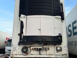 Schmitz Cargobull box semi-trailer with Carrier unit