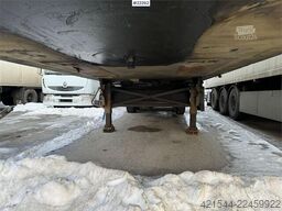 Schmitz Cargobull box semi-trailer with Carrier unit