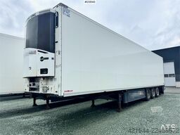 Schmitz Cargobull box semi-trailer with refrigeration unit and load