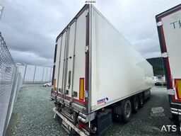 Schmitz Cargobull box semi-trailer with refrigeration unit and load