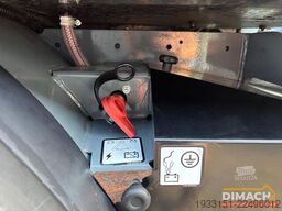 GiANT G5000 X-TRA 4x4 - Stage V - bak en palletvorken...
