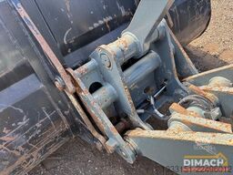 GiANT G5000 X-TRA 4x4 - Stage V - bak en palletvorken...