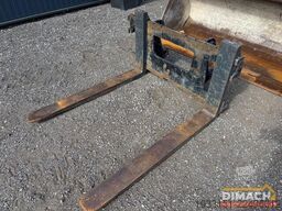 GiANT G5000 X-TRA 4x4 - Stage V - bak en palletvorken...