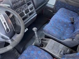 IVECO EUROCARGO 120 E 28