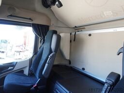 Mercedes-Benz Actros 2542 MP5 / Curtainsider 19 EPAL/