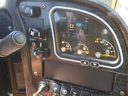 JCB 526-56 AGRI Plus / 5.6 m / joystick