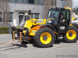 JCB 526-56 AGRI Plus / 5.6 m / joystick