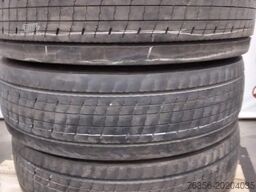 Bridgestone Occ vrachtwagenband Bridgestone Duravis 315/80R22.