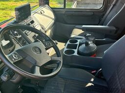 MERCEDES-BENZ Unimog U5023 als Abrollkipper mit Hakenlift