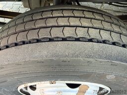 Mercedes-Benz Atego 818 Schwenkwand