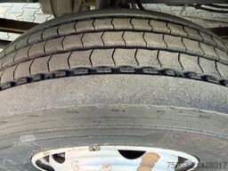 Mercedes-Benz Atego 818 Schwenkwand