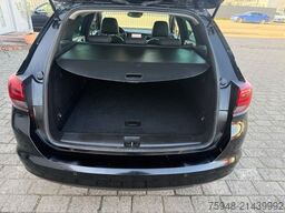 OPEL Astra Sports Tourer Navi Klima Kamera Motor NEU!