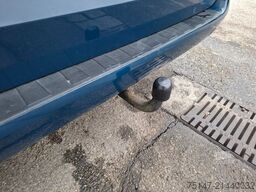 MERCEDES-BENZ 111 Vito Tourer 8-Sitzer AHK Schiebetüre