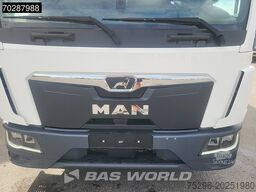 MAN TGL 12.250 4X2 12tonner Automatic 1500kg Tailga...