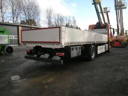 MERCEDES-BENZ ACTROS 1830, Pritsche mit Kran HIAB X-HIDUO 092B