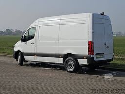 MERCEDES-BENZ ESPRINTER 320