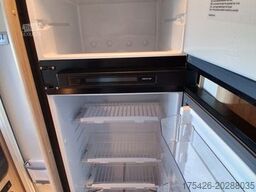 SUNLIGHT T 68 *Dachklima/Luftfeder/5x Pakete/150 PS*