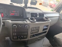 MAN TGL 8.250 Flachzug