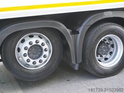 Mercedes-Benz Actros 2546 / Lecapitaine refrigerator