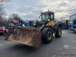 Komatsu WA 250 P7-6 | Klima | Schaufel | 14t | Unterlagen vorhanden