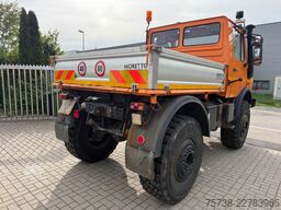 UNIMOG U1600 Kipper/Zapfwelle/3-Sitze