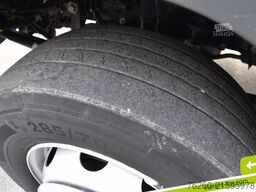 VOLVO FL 250 4x2, Ladebordwand, Bordwände (50cm) LED