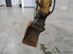 CATERPILLAR 302C Powertilt