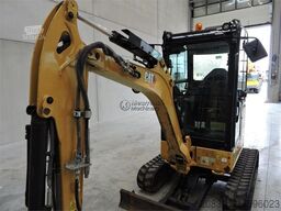 CATERPILLAR 302C Powertilt