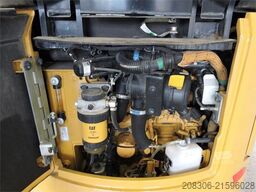 CATERPILLAR 302C Powertilt