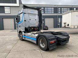 Mercedes-Benz Actros 1945 / Stream Space / Full Spoilers / 2x...