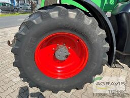 Fendt FAVORIT 714 VARIO